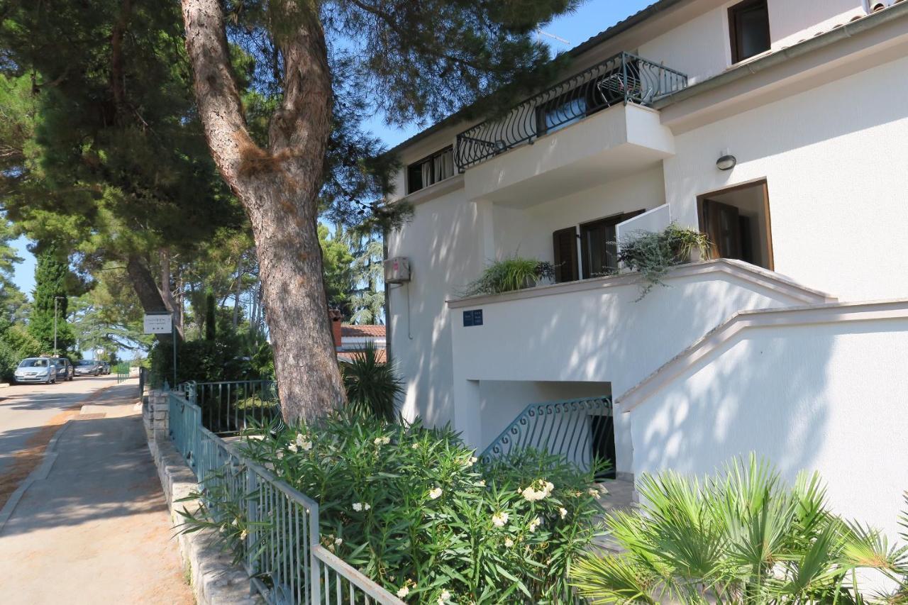 Apartman Number 9 罗维尼 外观 照片