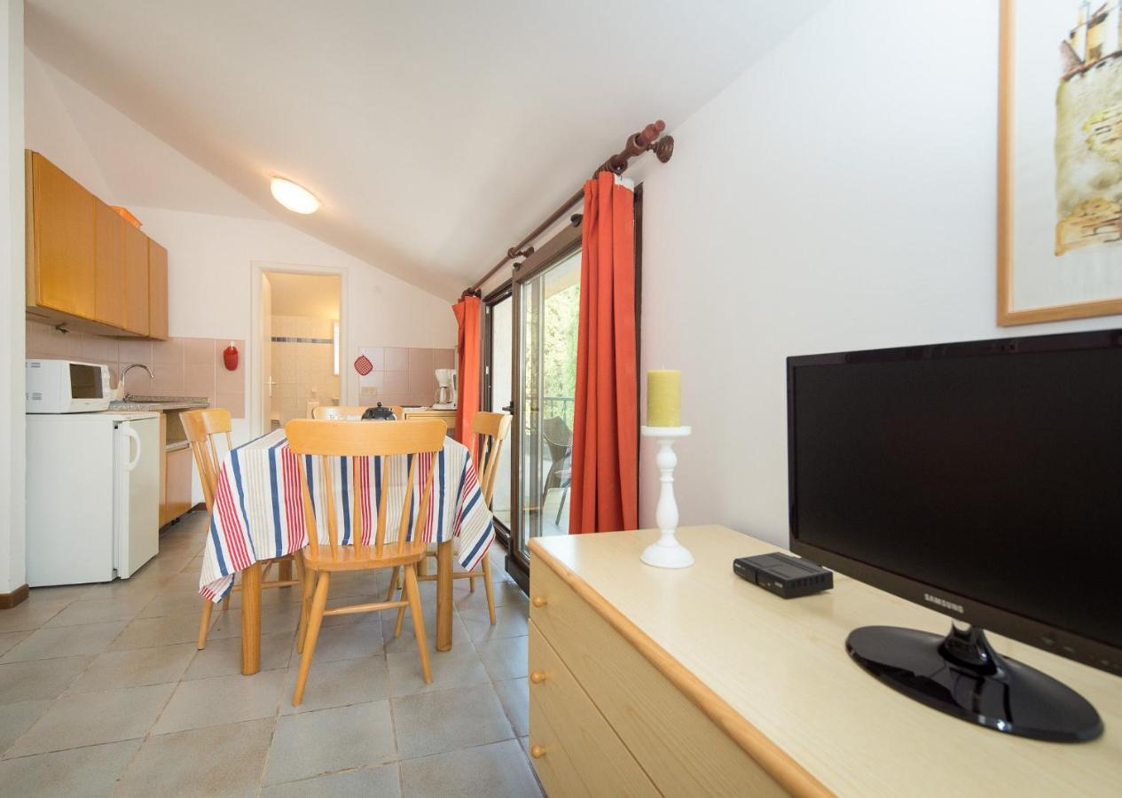 Apartman Number 9 罗维尼 外观 照片